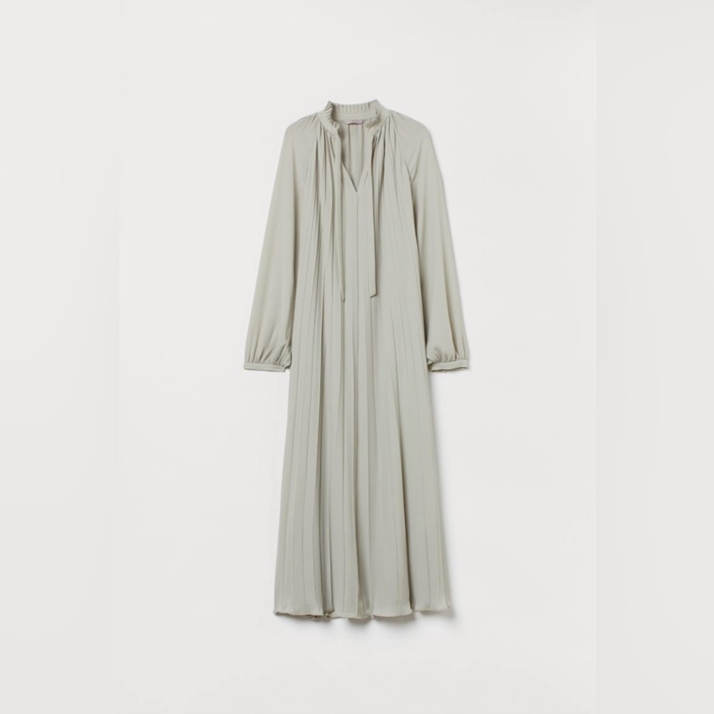 H&M pleated dress soft green size s